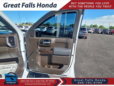 Used 2021 GMC Sierra 1500 Denali w/ Denali Ultimate Package AWD/4WD image 17
