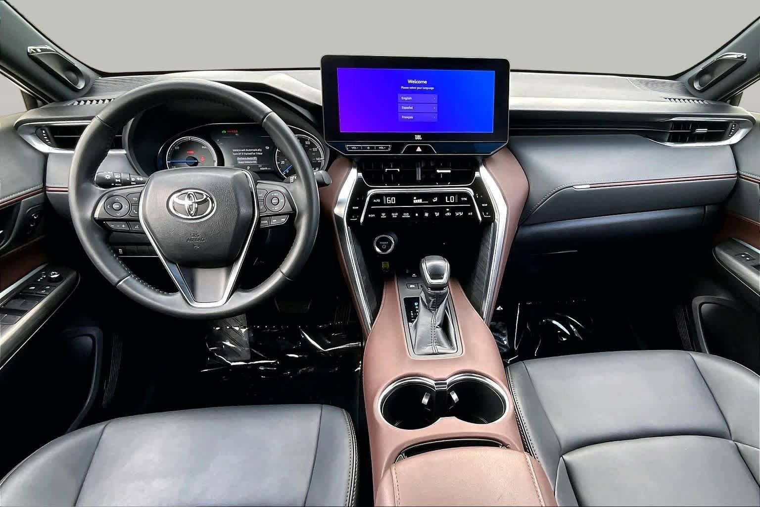 Used 2023 Toyota Venza XLE AWD/4WD image 15