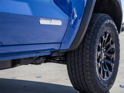 New 2026 GMC Canyon Elevation w/ Convenience Package image 10