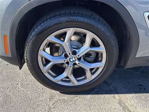 Used 2023 BMW X3 xDrive30i w/ Premium Package image 9