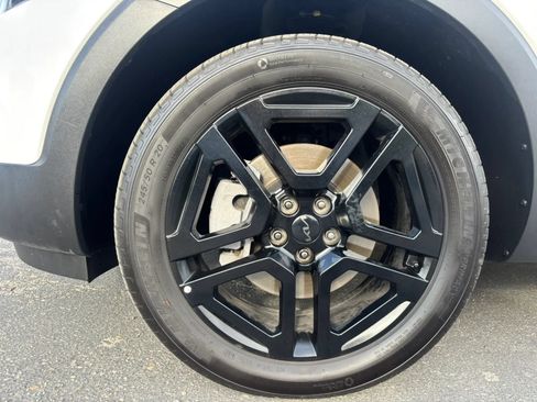 Used 2025 Kia Telluride EX X-Line AWD/4WD image 25