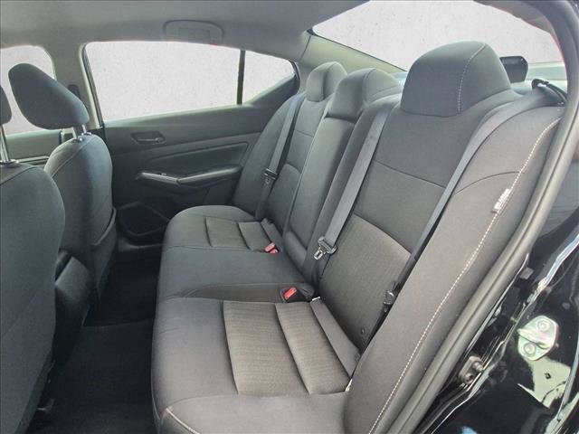 Used 2025 Nissan Altima 2.5 SV FWD image 18