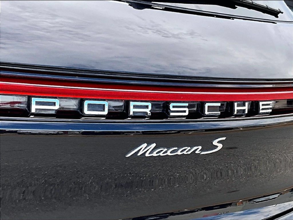 Certified 2026 Porsche Macan S AWD/4WD image 22