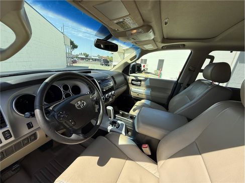 Used 2008 Toyota Sequoia Limited RWD image 13
