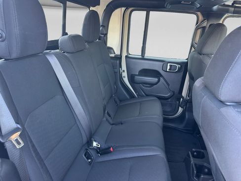 Used 2022 Jeep Gladiator Sport AWD/4WD image 20