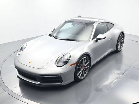 Certified 2024 Porsche 911 Carrera S RWD image 33