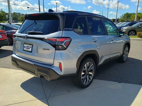 New 2026 Subaru Forester Touring AWD/4WD image 5