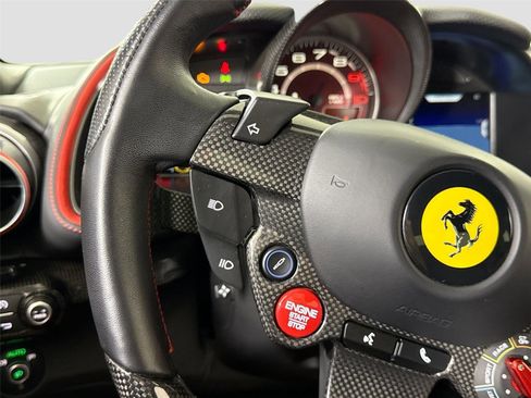 Used 2018 Ferrari 812 Superfast image 22