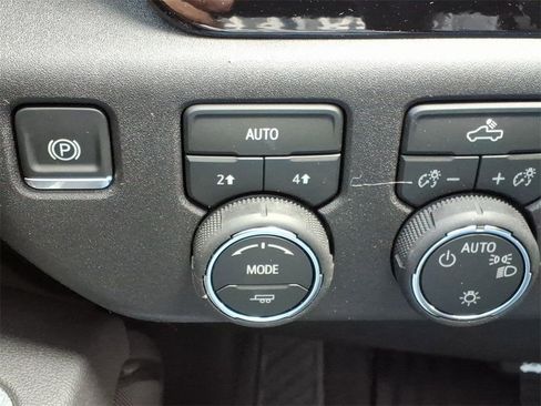 New 2026 Chevrolet Silverado 1500 LT w/ All Star Edition Plus image 12