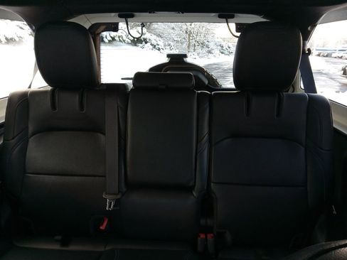 Used 2022 Jeep Wrangler Unlimited Rubicon 4xe w/ Dual Top Group image 24