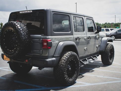 Used 2019 Jeep Wrangler Unlimited Sport AWD/4WD image 18
