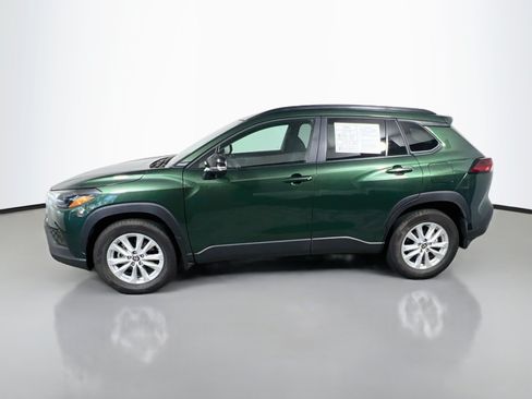 Used 2026 Toyota Corolla Cross LE FWD image 9