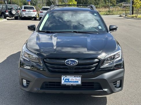 Used 2022 Subaru Outback Onyx Edition XT image 2
