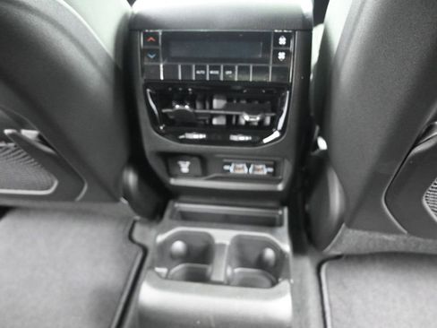 New 2026 Jeep Grand Cherokee L 2WD image 27