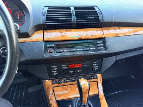 Used 2002 BMW X5 3.0i AWD/4WD image 41