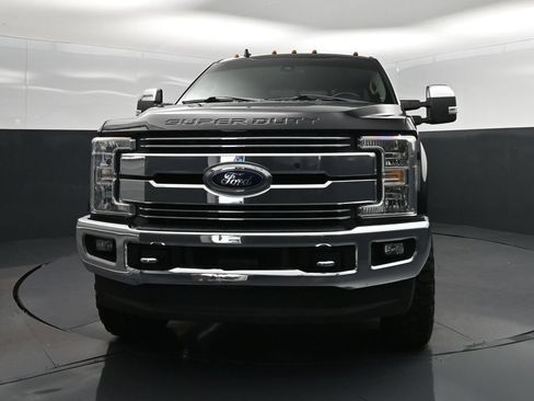 Used 2019 Ford F250 Lariat w/ Lariat Ultimate Package AWD/4WD image 10