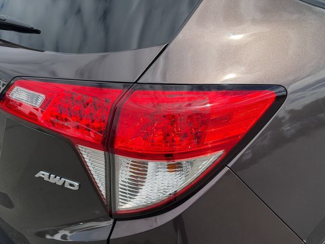 Used 2021 Honda HR-V EX image 6