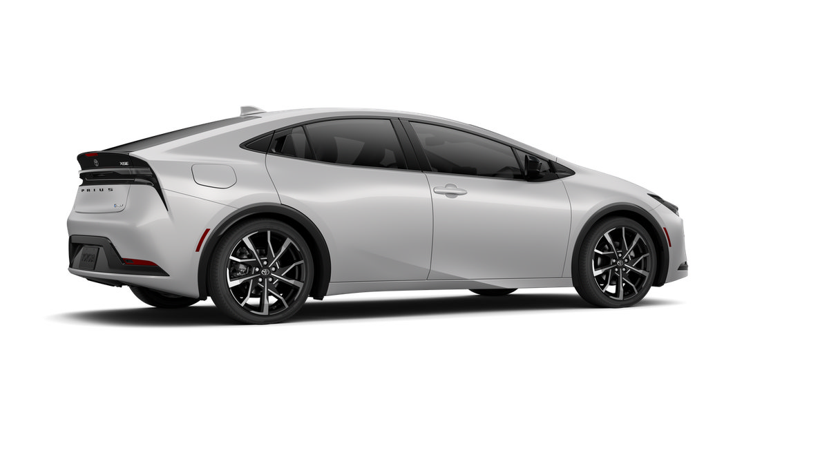 New 2027 Toyota Prius Plug-In Hybrid FWD image 11