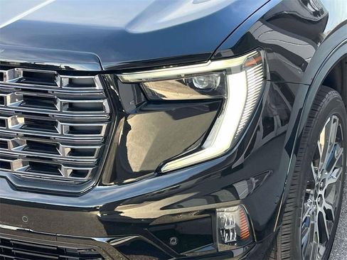 New 2026 GMC Acadia Denali Ultimate w/ LPO, Floor Liner Package image 9