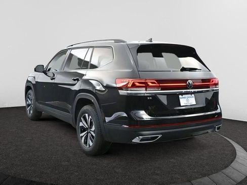 Used 2025 Volkswagen Atlas SE image 5