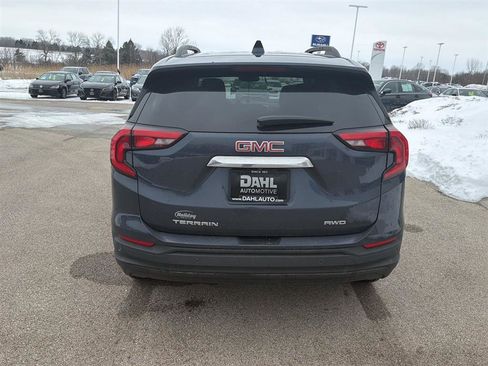Used 2018 GMC Terrain SLE w/ Driver Convenience Package image 14