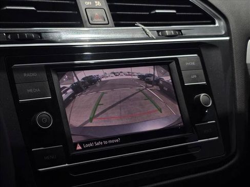 Used 2020 Volkswagen Tiguan S AWD/4WD image 17