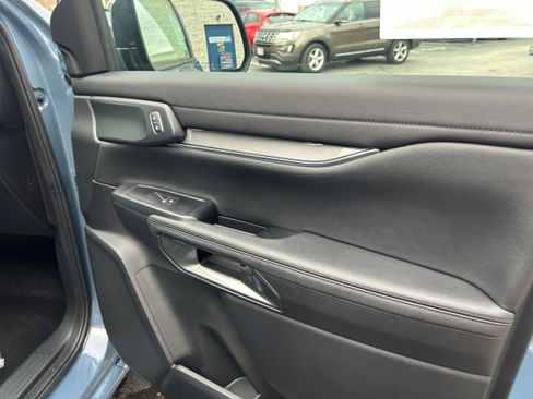 New 2025 Ford Ranger Lariat w/ Black Appearance Package image 45