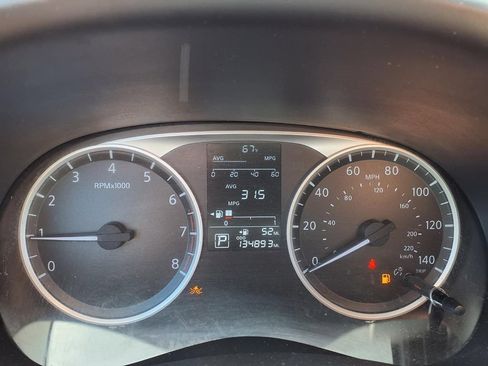 Used 2021 Nissan Kicks S FWD image 14