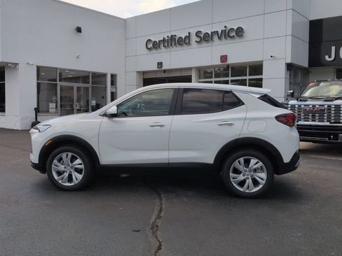 New 2026 Buick Encore GX Preferred w/ Comfort Package AWD/4WD image 8