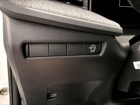 New 2027 Nissan Kicks S FWD image 30