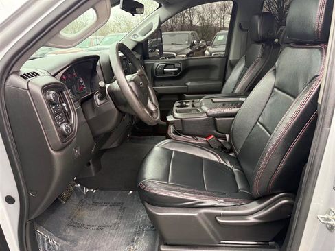 Used 2019 Chevrolet Silverado 1500 Custom Trail Boss w/ Custom Convenience Package image 23