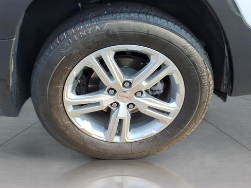 Used 2024 GMC Terrain SLE AWD/4WD image 5