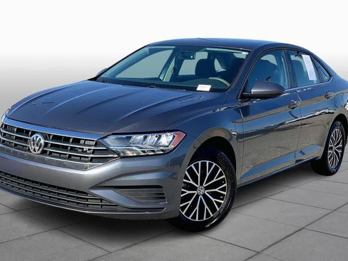 Used 2021 Volkswagen Jetta S image 2