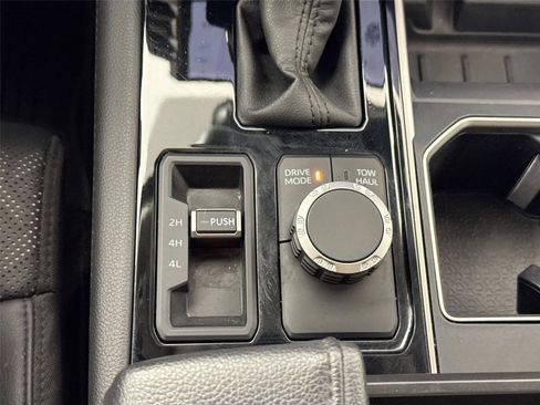 Used 2024 Toyota Tundra Limited image 29