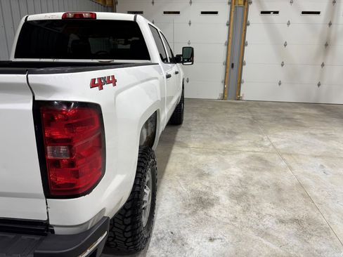 Used 2019 Chevrolet Silverado 2500 W/T w/ WT Convenience Package image 10