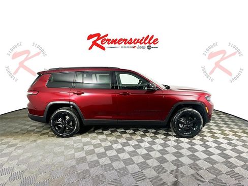 New 2025 Jeep Grand Cherokee L Limited image 8