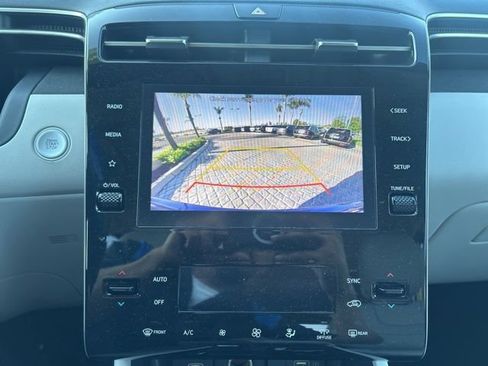 Used 2023 Hyundai Tucson SEL w/ Convenience Package image 11