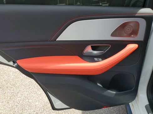 Certified 2025 Mercedes-Benz GLE 63 AMG S image 11