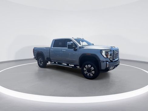 Used 2024 GMC Sierra 2500 Denali w/ Denali Reserve Package AWD/4WD image 2