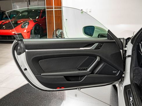 Used 2024 Porsche 911 Carrera S RWD image 34