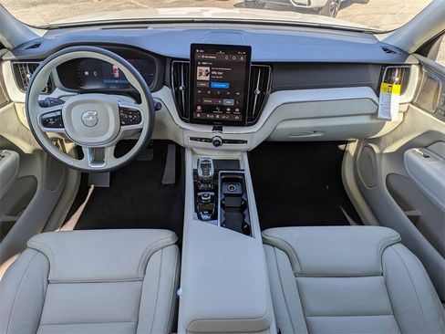 New 2026 Volvo XC60 T8 Ultra w/ Protection Package Premier image 7