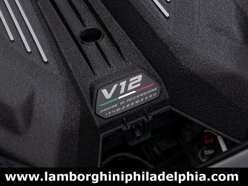 Used 2025 Lamborghini Revuelto image 63