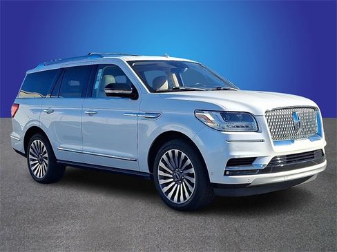 Used 2019 Lincoln Navigator Reserve w/ Cargo Package image 3