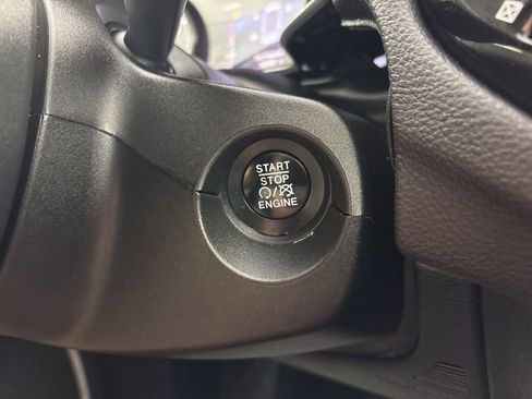 Used 2018 Jeep Compass Limited AWD/4WD image 15