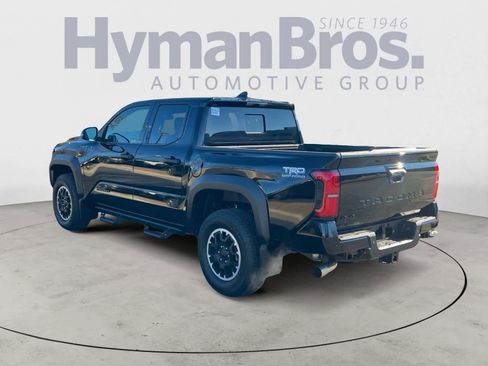 Used 2025 Toyota Tacoma TRD Off-Road w/ TRD Off Road Upgrade Package image 6