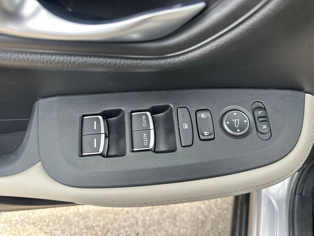 Used 2026 Honda HR-V EX-L image 37