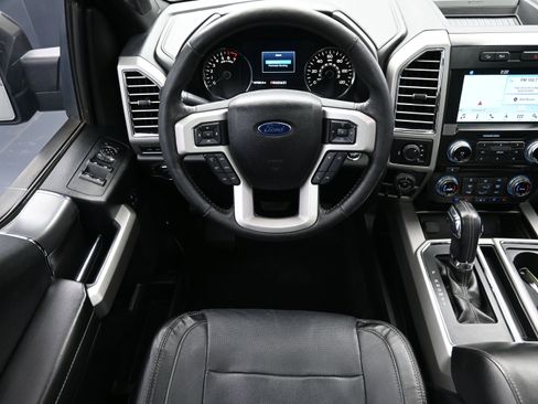 Used 2016 Ford F150 Lariat w/ Equipment Group 502A Luxury image 28