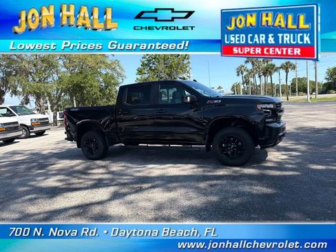 Used 2021 Chevrolet Silverado 1500 LT Trail Boss w/ LT Trail Boss Premium Package AWD/4WD image 13