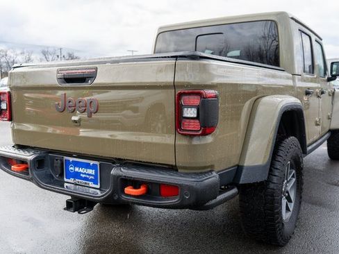 Used 2025 Jeep Gladiator Mojave image 6