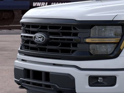 New 2026 Ford F150 XLT w/ XLT Black Appearance Package AWD/4WD image 17